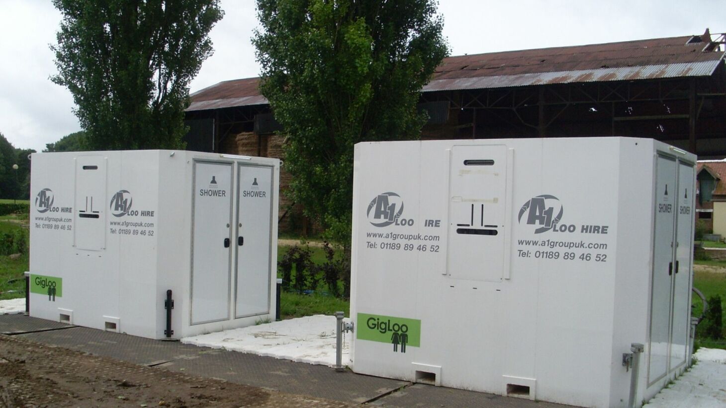 4 shower pod
