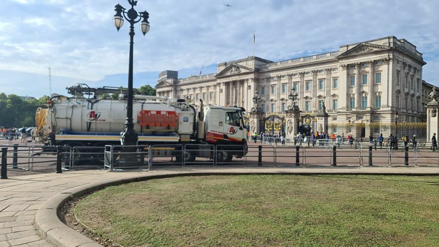 WhatsApp Image 2022 11 22 at 10.50.56 AM (2)